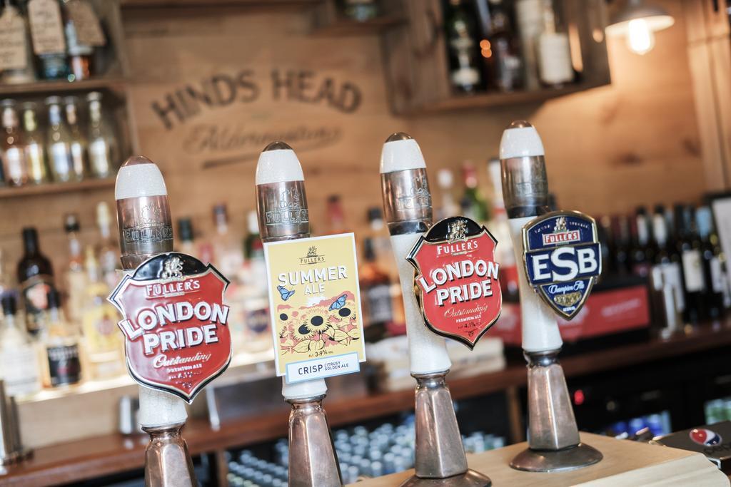 Hinds Head Hotel ออลเดอร์มาสตัน ภายนอก รูปภาพ