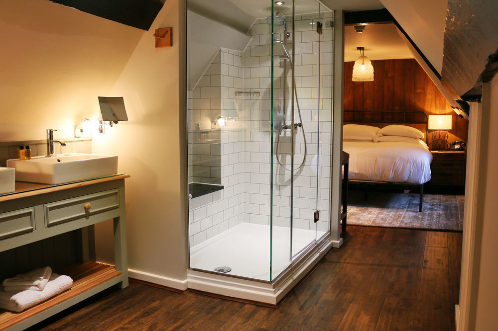Hinds Head Hotel ออลเดอร์มาสตัน ภายนอก รูปภาพ