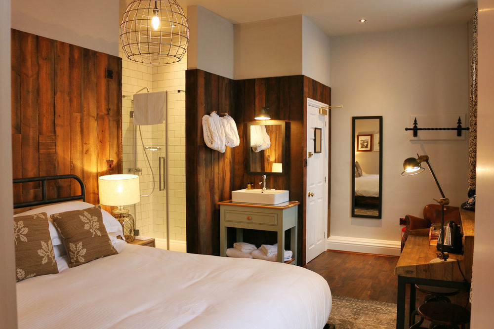 Hinds Head Hotel ออลเดอร์มาสตัน ภายนอก รูปภาพ